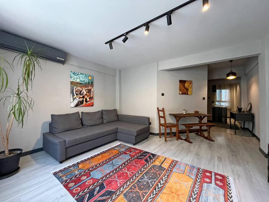 Central & Cosy Flat For 4 Person Istanbul Bagian luar foto