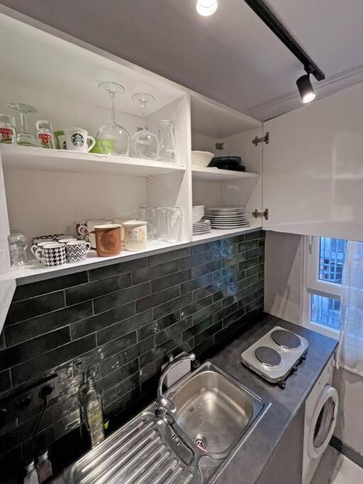 Central & Cosy Flat For 4 Person Istanbul Bagian luar foto